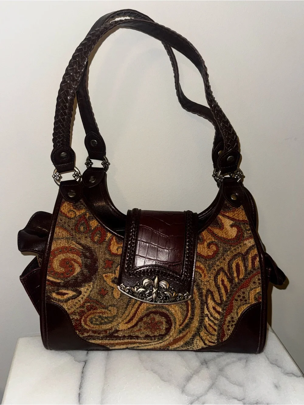 VTG Bueno Brown Carpet Bag Leather w Silver Accents Snap Pockets on Each Side